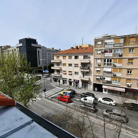 La Linda Apartment *